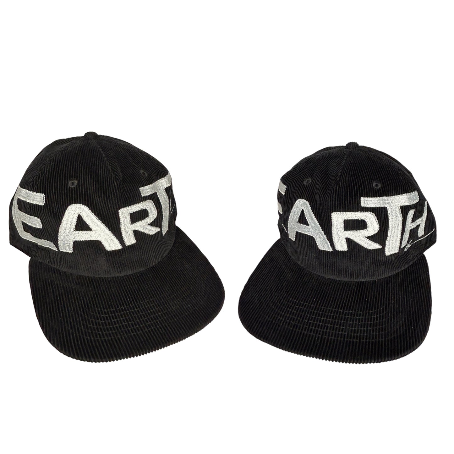 “EARTH” CORDUROY STRAPBACK (BLACK/WHITE)